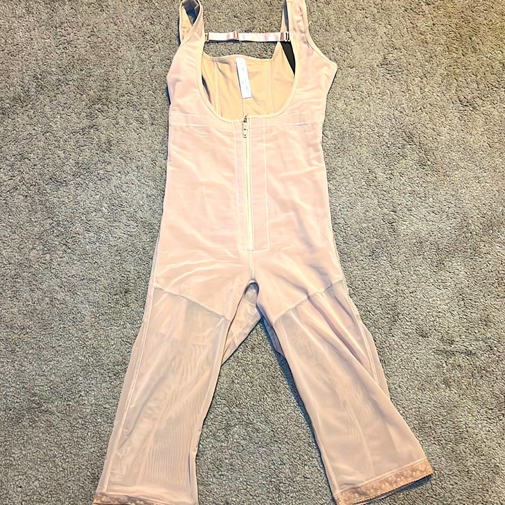 NEW WITH TAG! Women’s Shapewear!